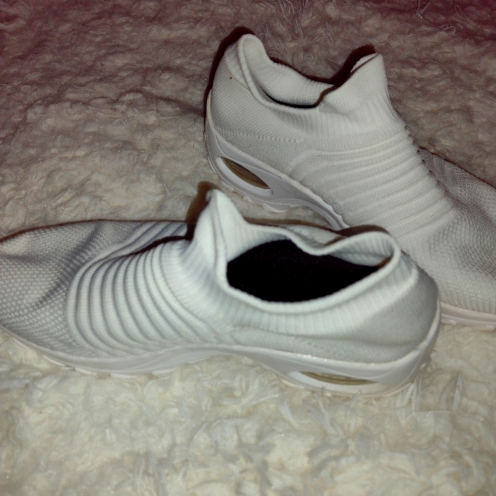 COPY - New canvas athletic shoes